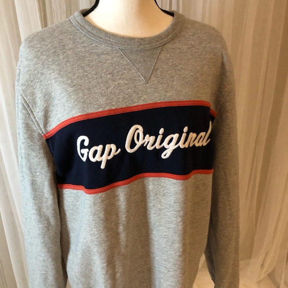 GAP embroidered long sleeve Heather gray oversized sweatshirt size L - Picture 2 of 8